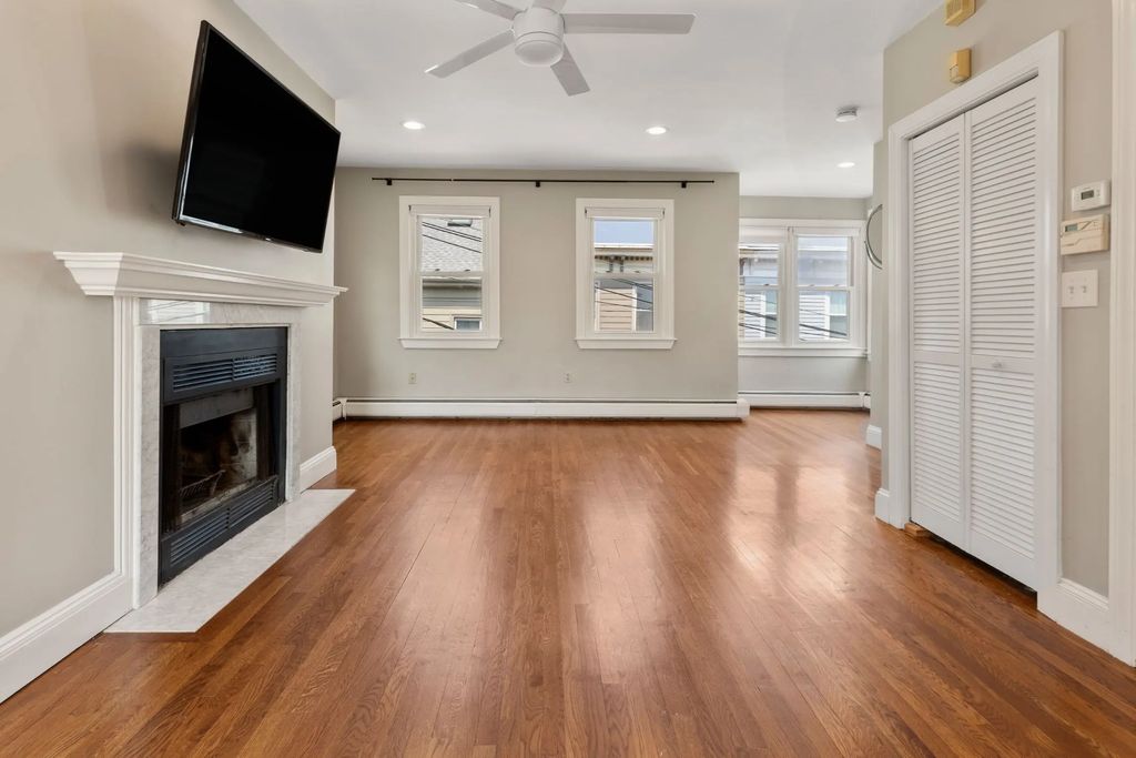 17 Sackville St #3, Boston