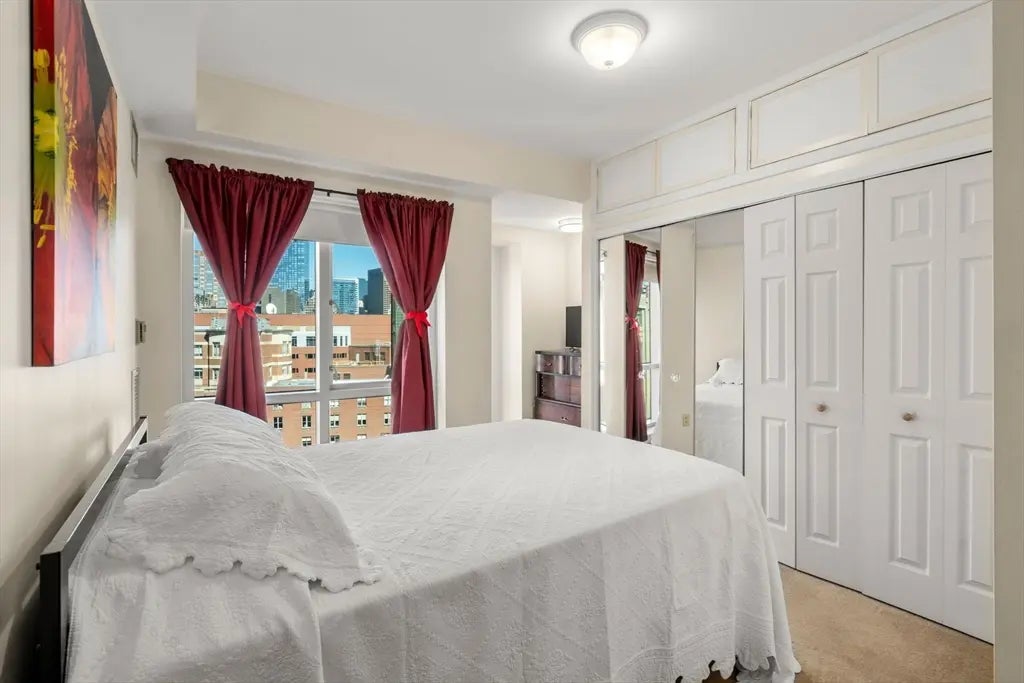 1 Nassau St #1103, Boston