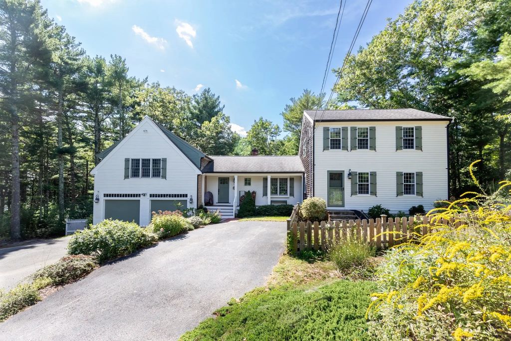 127 Micajah Pond Rd, Plymouth