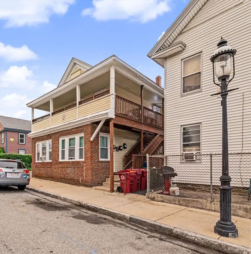 5 Dublin St, Lowell