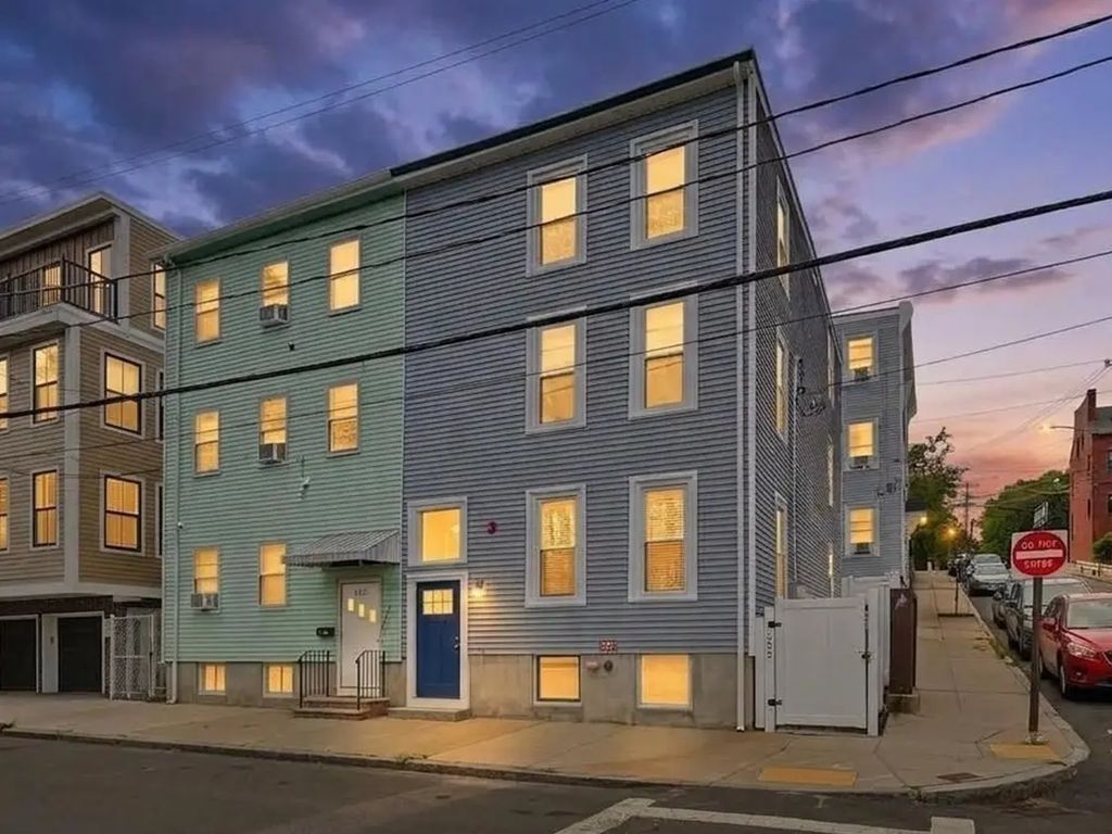153 Everett Street #2, Boston