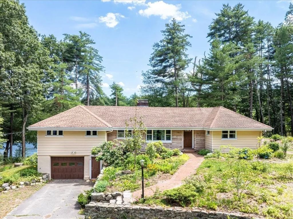 13 Shore Ave, Maynard