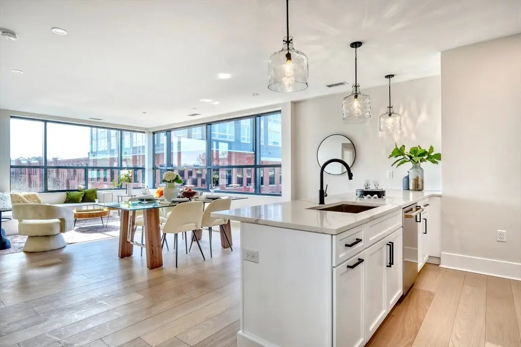 62 Foundry St #312, Wakefield