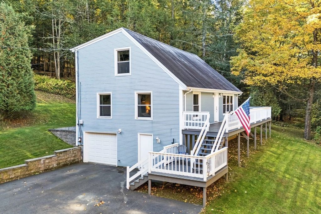 303 S Shelburne Rd, Shelburne