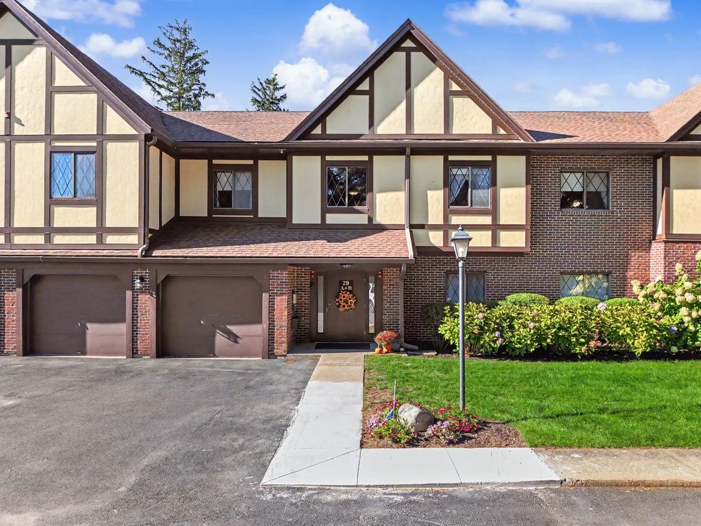 29 Rainbow Pond Dr. #b1, Walpole