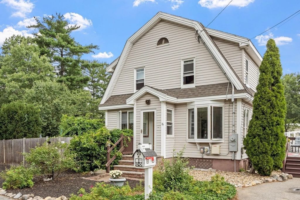 75 Maple Road, Tewksbury
