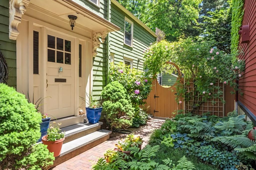 12 Salem St, Cambridge