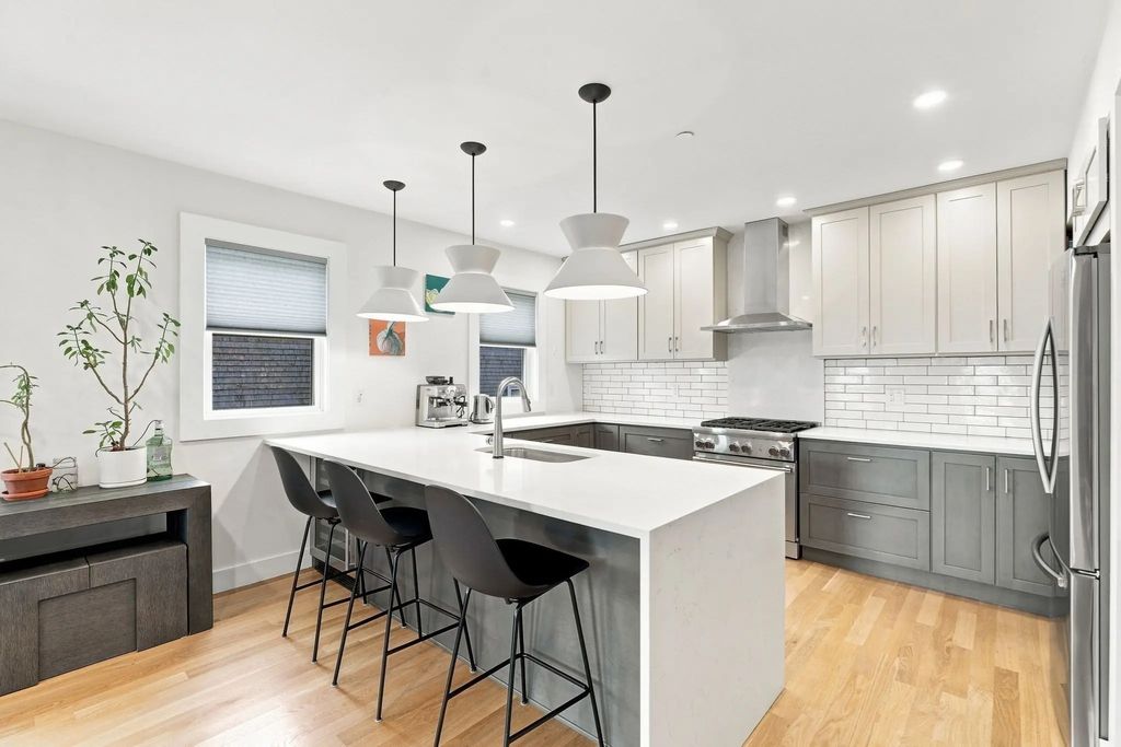 34 Heath St #3, Somerville