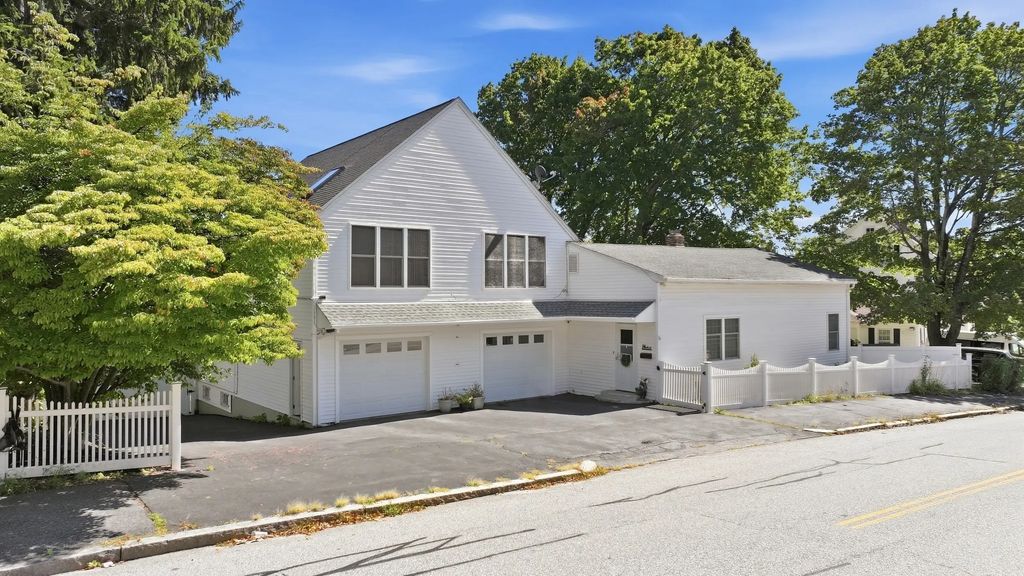 6 Harrington Way, Worcester