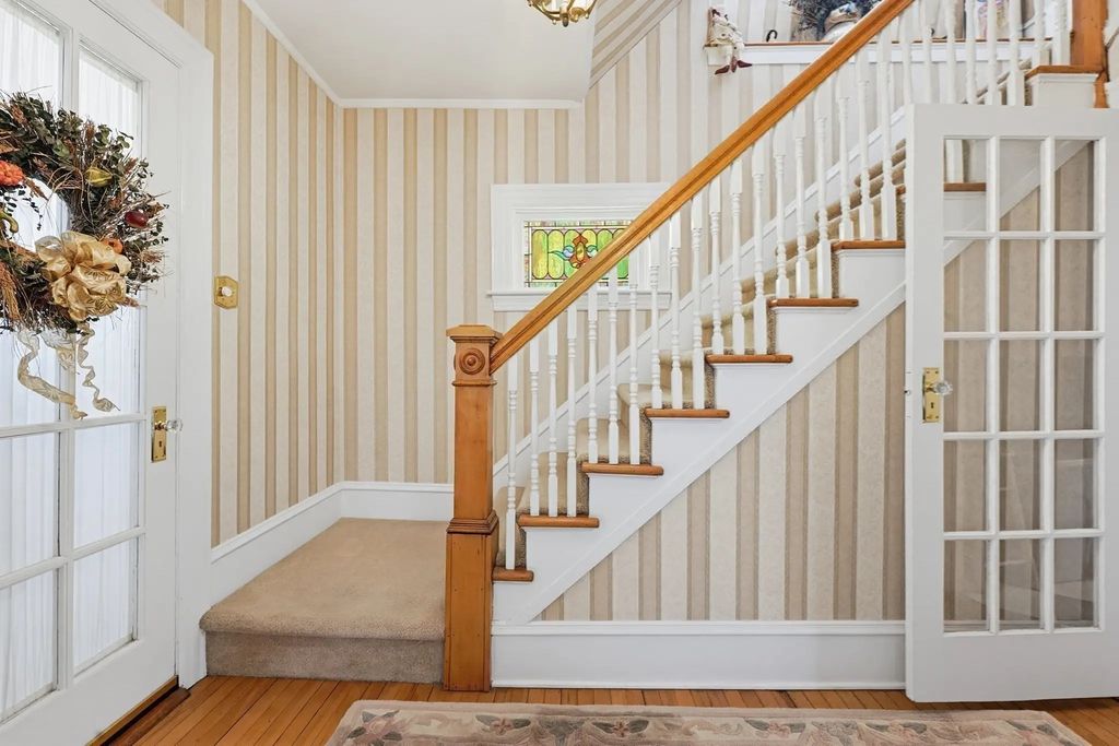 618 Robeson Street, Fall River