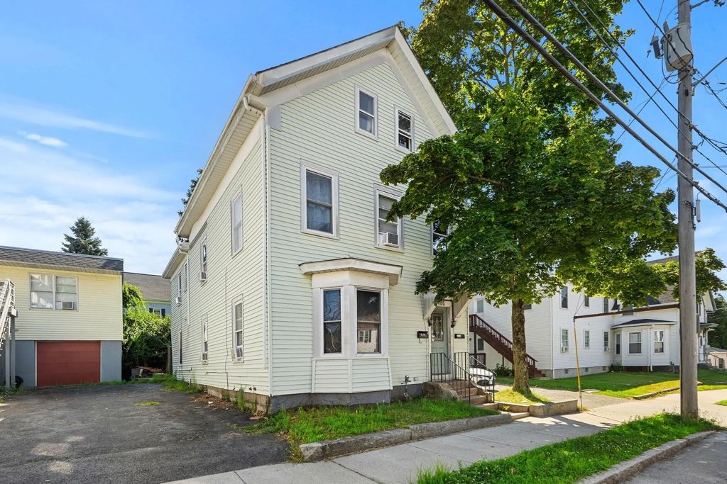 186 Washington Street, Gloucester