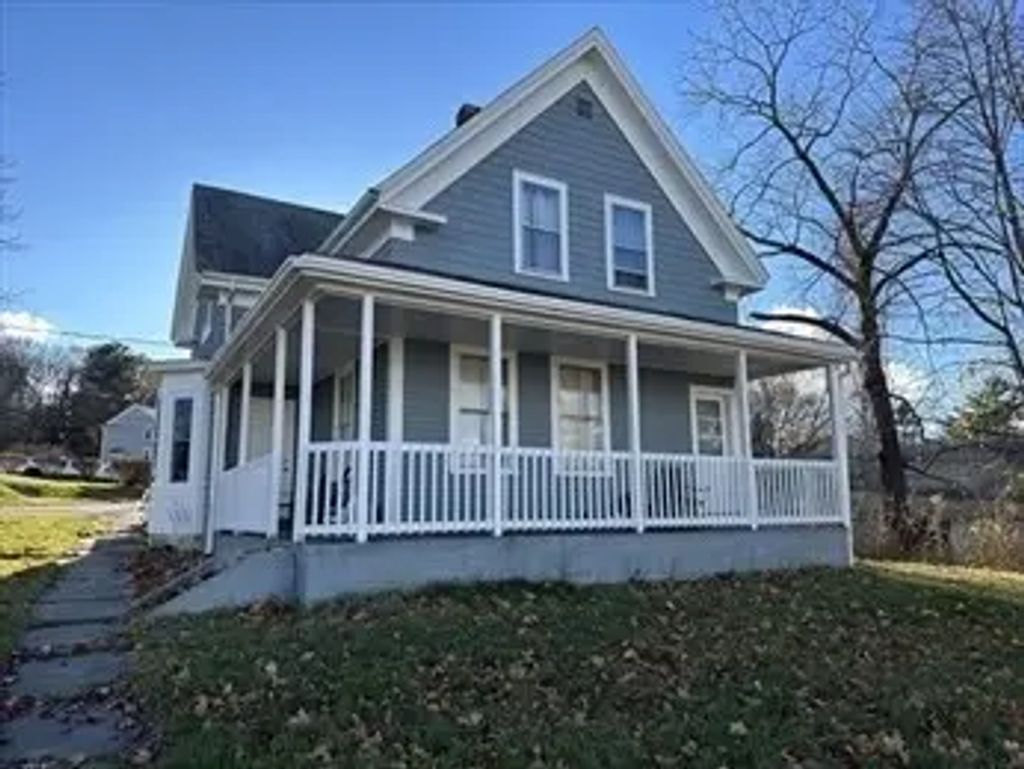 28 Main Street, Kingston
