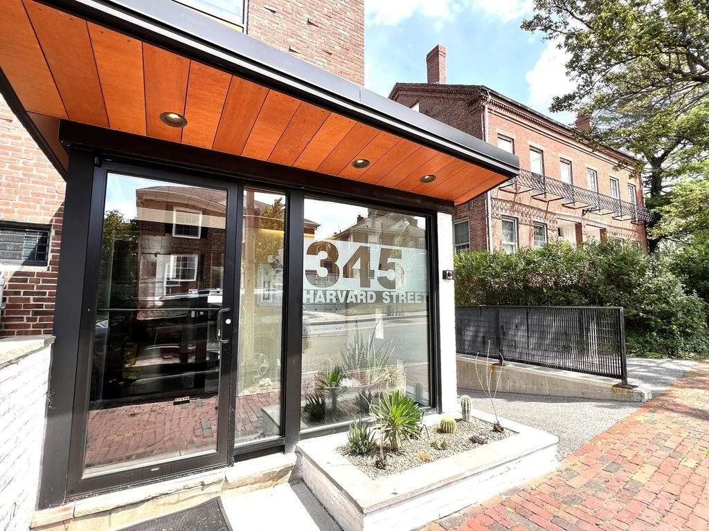 345 Harvard St #4e, Cambridge
