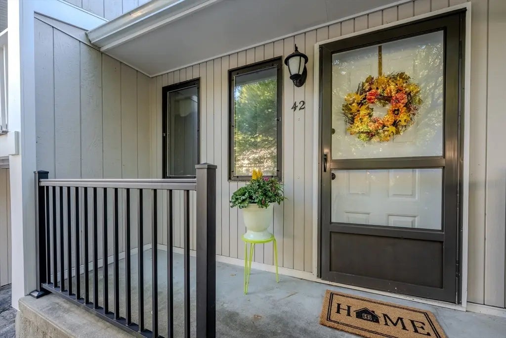 42 Gordon Circle #42, Grafton