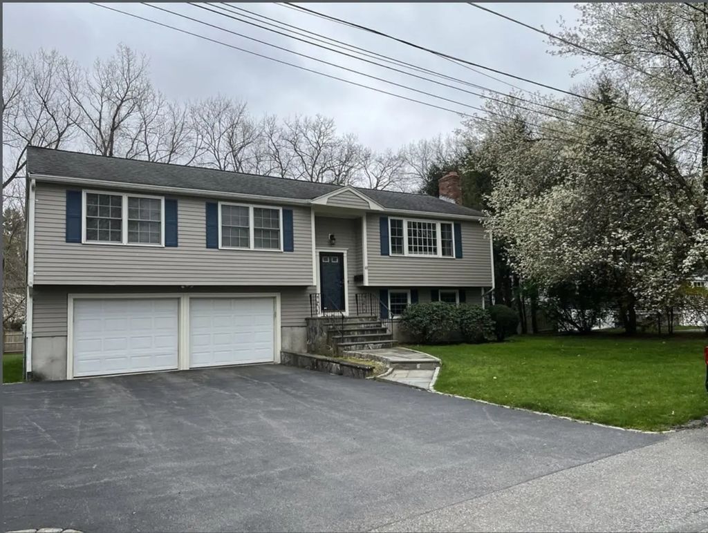 49 Cottonwood Road, Wellesley