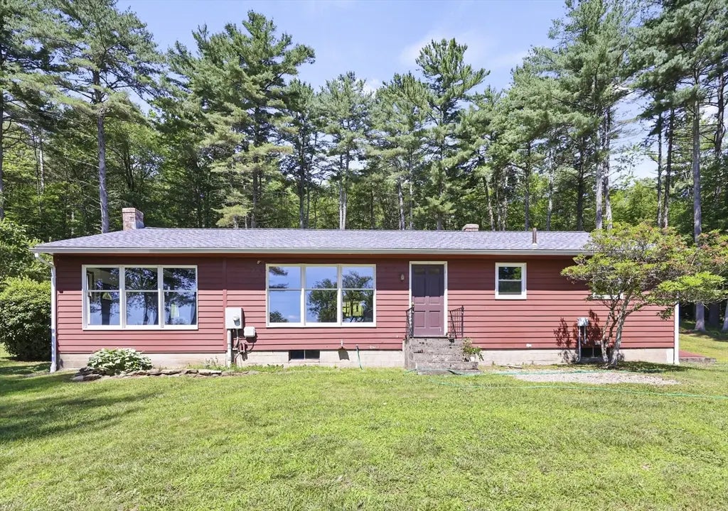 477 River Rd, Deerfield