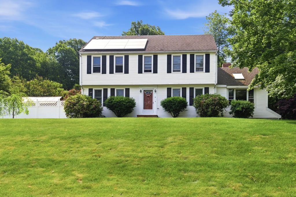 6 Rogers Ave, Marlborough