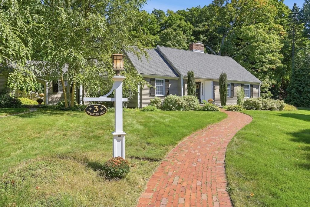 3 Franklin Rd, Lexington