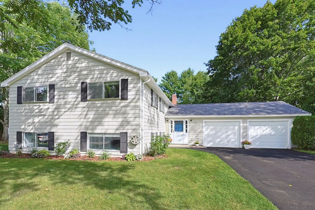 426 Chamberlain St., Holliston