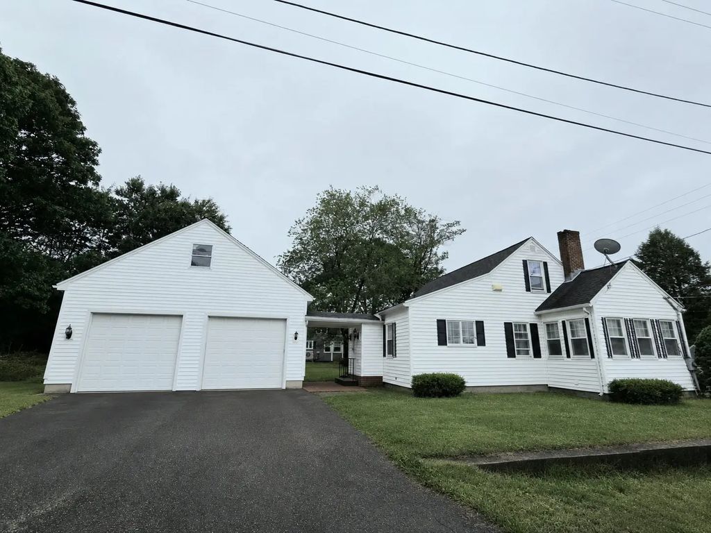 110 Barthel Ave, Gardner