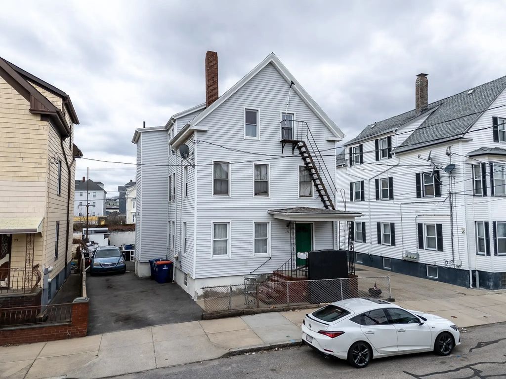 191 Bonney St, New Bedford