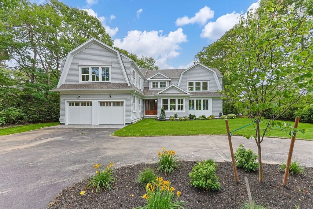 640 Poponessett Rd, Barnstable