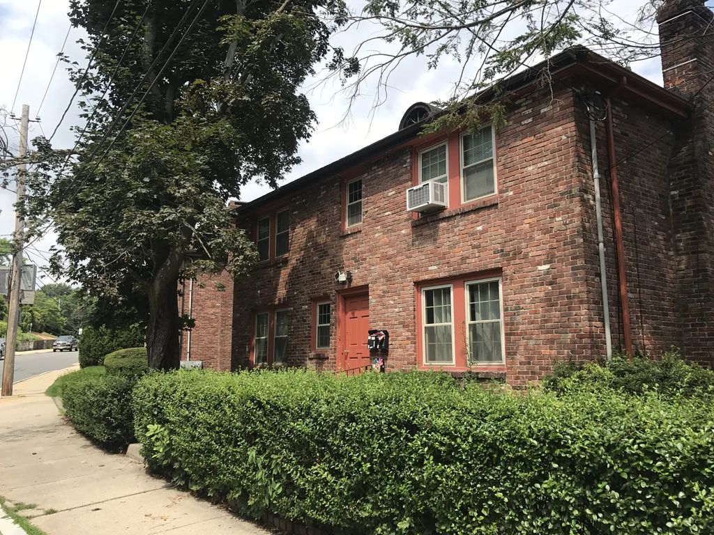 90 Undine Rd #2, Boston