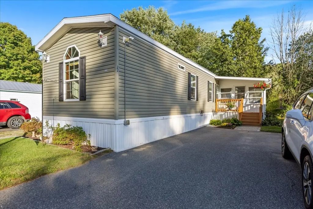 22 Willow Road, Newton