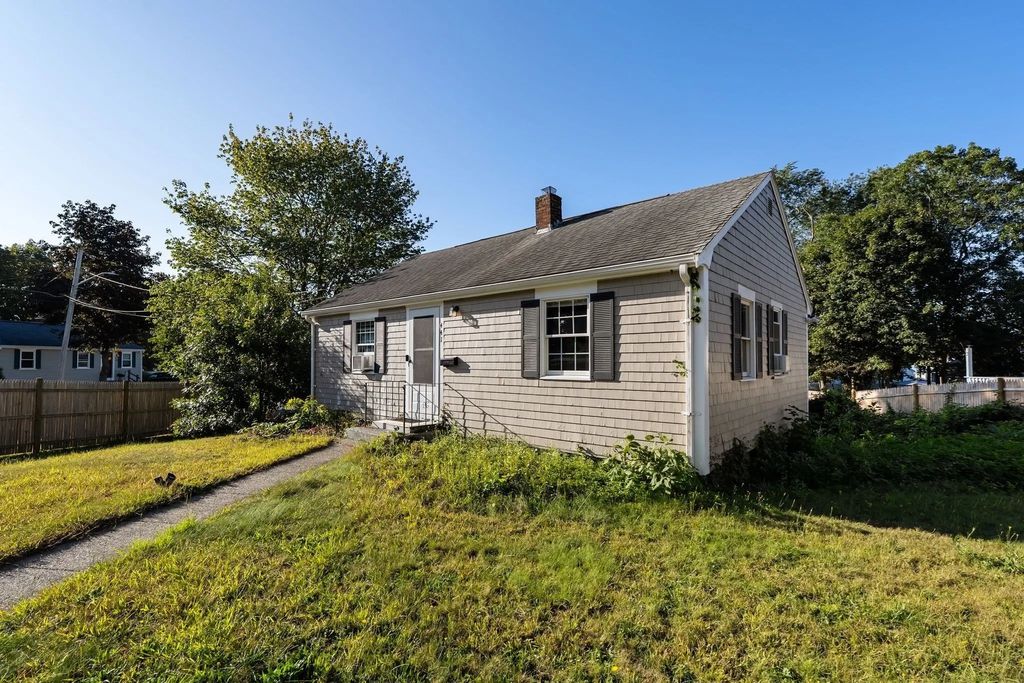 441 E Ashland St, Brockton