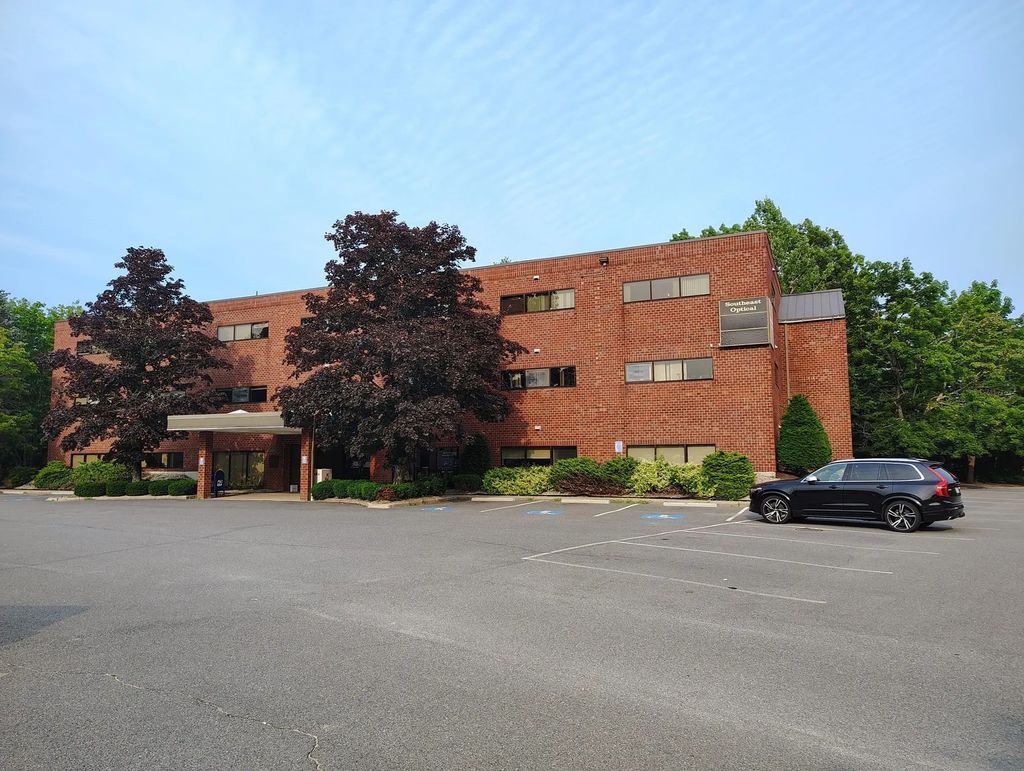 511 W Grove St #302, Middleboro