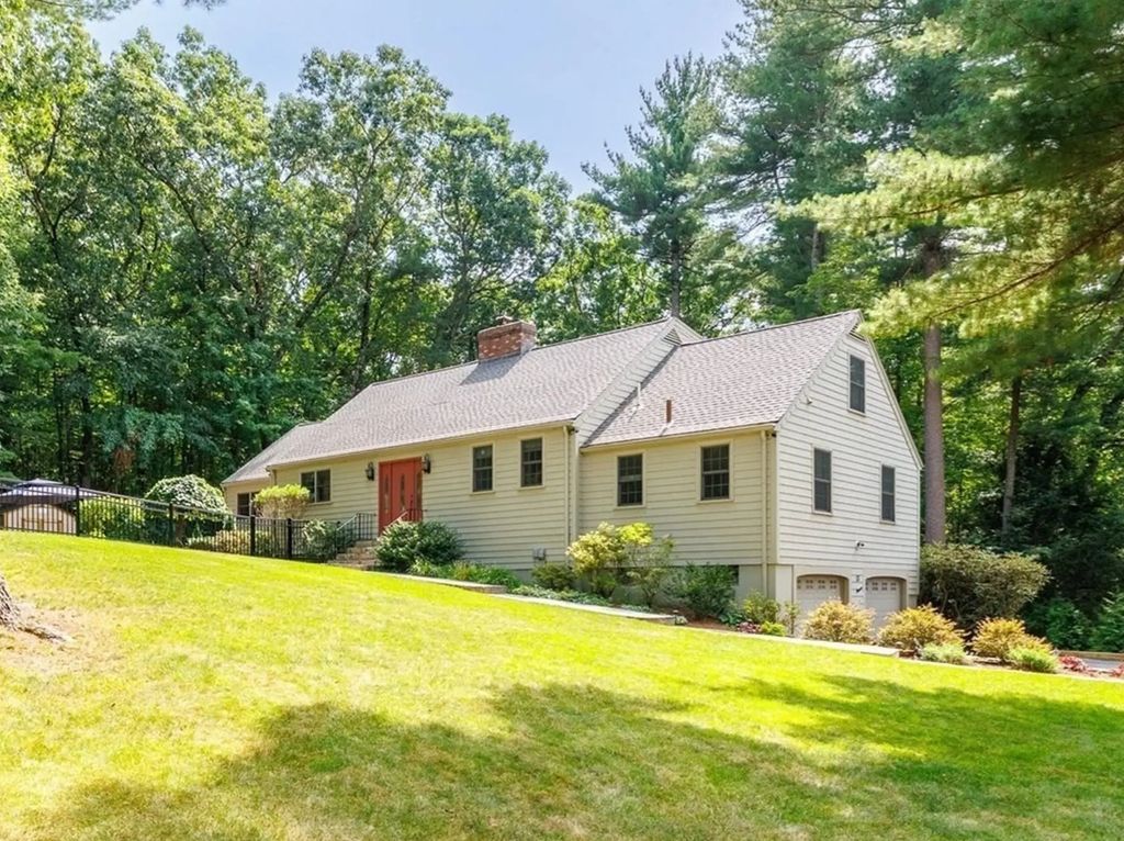 33 Pine Arden Dr, West Boylston