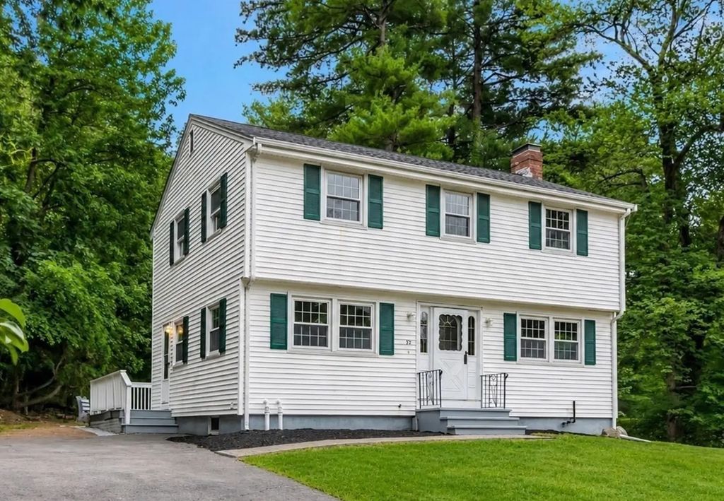 30 Keans Road, Burlington