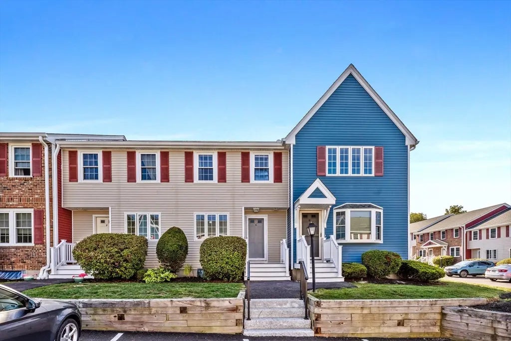 17 Fernwood Dr #g, Leominster