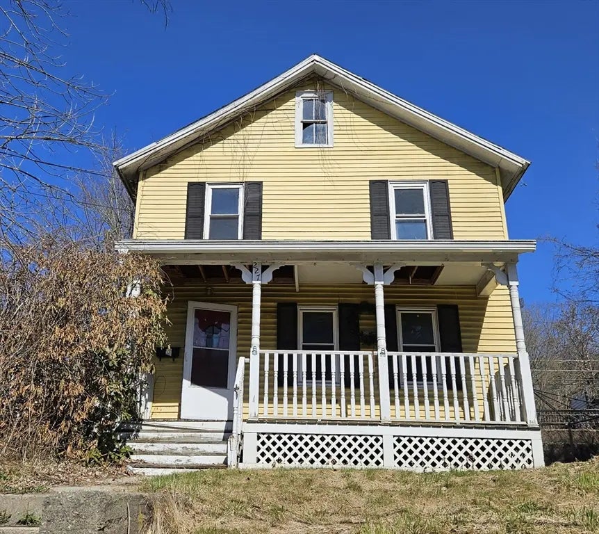 227 Deerfield St, Greenfield