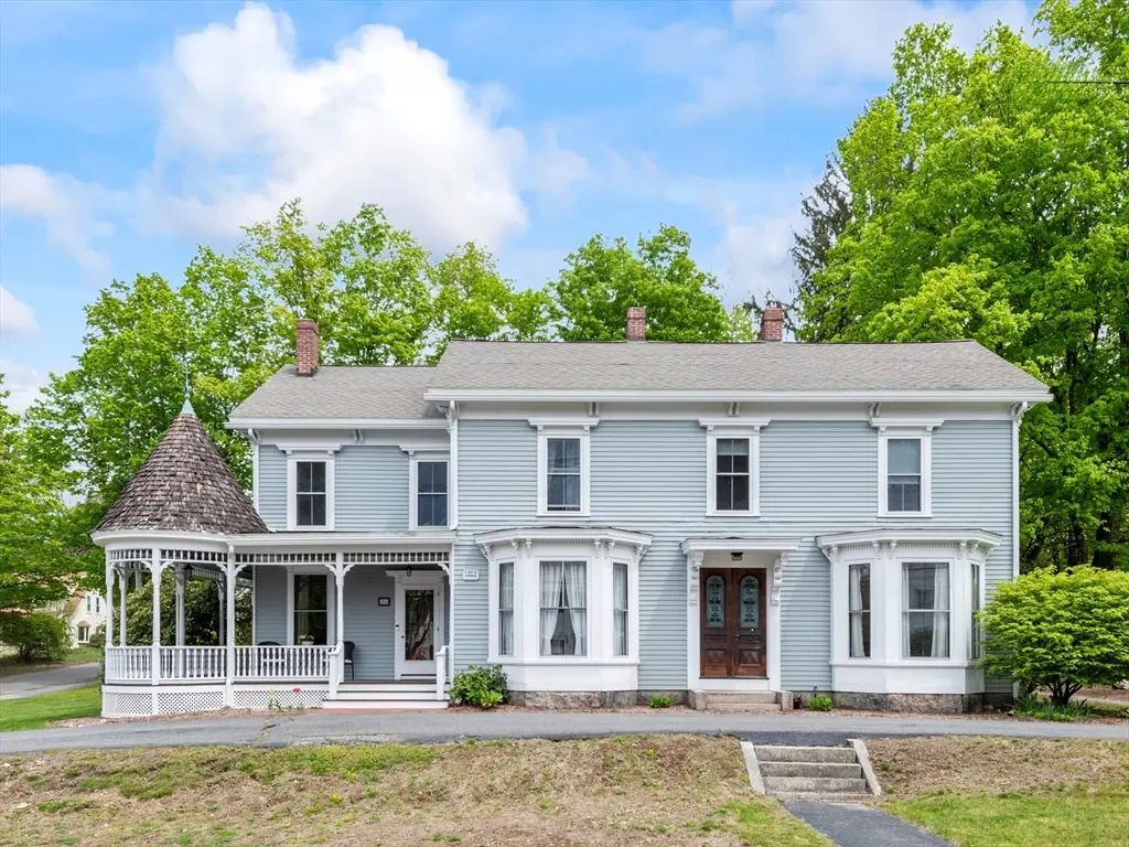 226 Wood St, Hopkinton