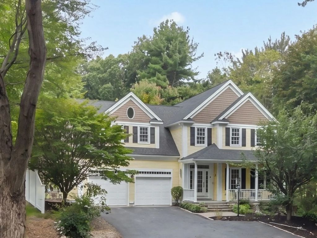 75 Spring St, Shrewsbury