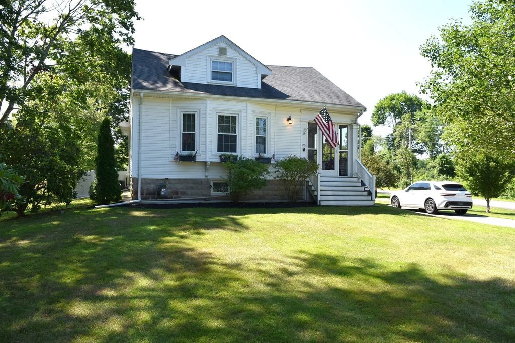 26 Cross St, West Bridgewater