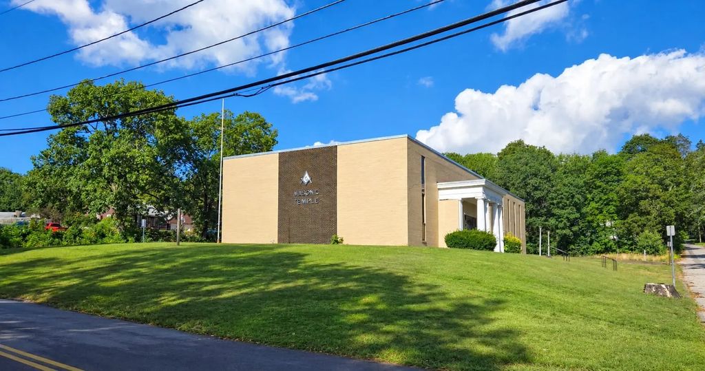10 Thorndike Street, Fitchburg