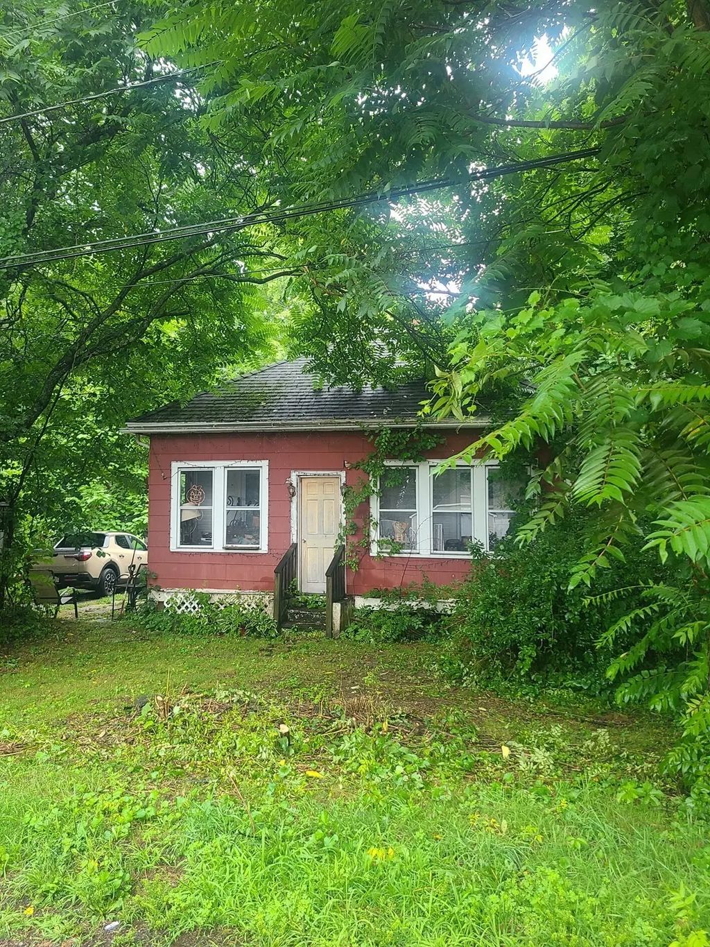 8 White St, Wilbraham