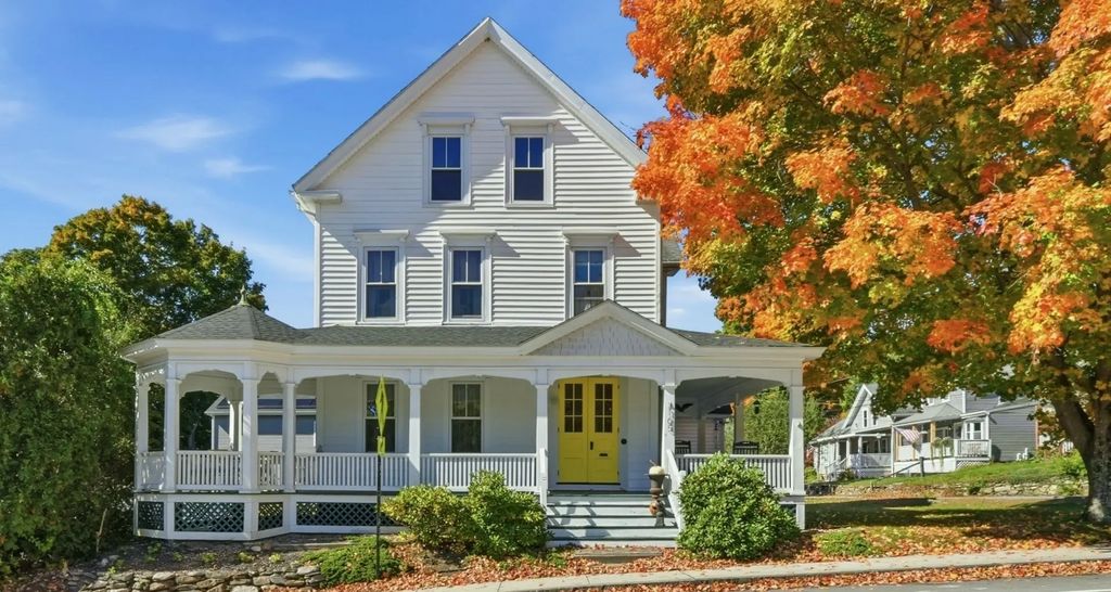 165 Holden St, Worcester