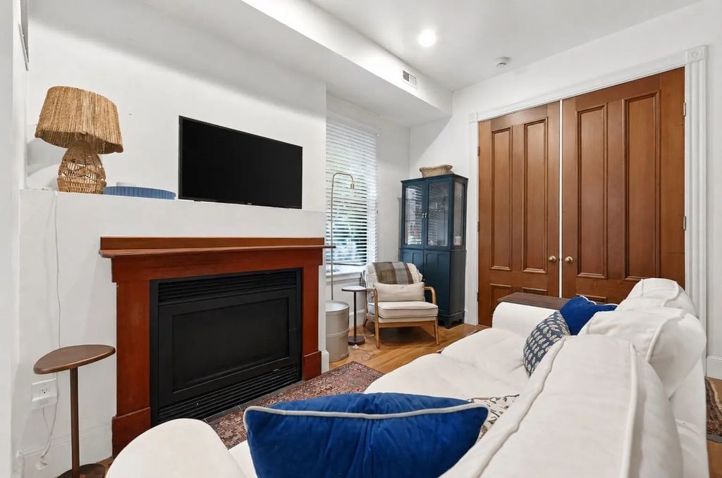 45 Rutland St #2, Boston