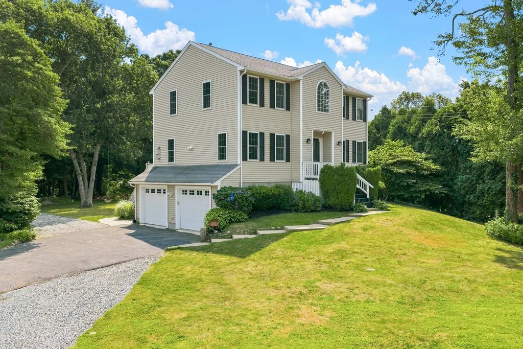 21 Forestview Dr, Fairhaven