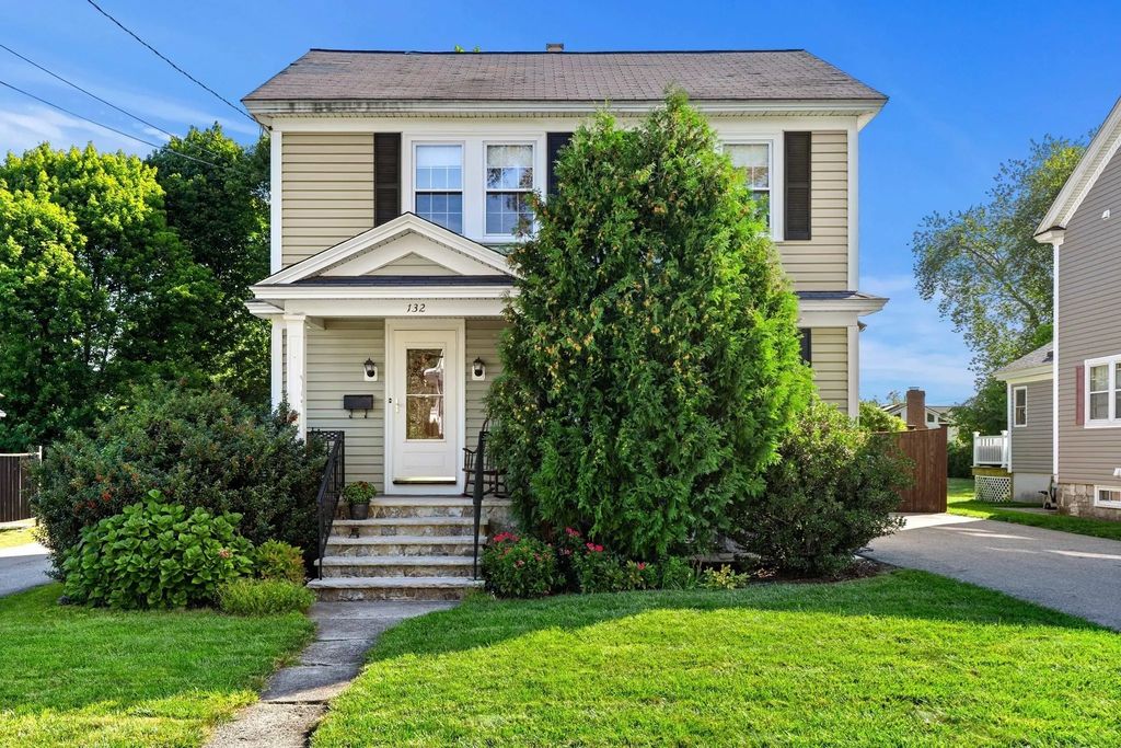 132 Luce St, Lowell