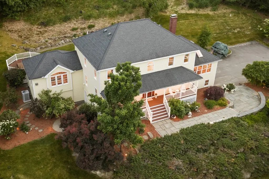 5 Overlook Circle, Westford