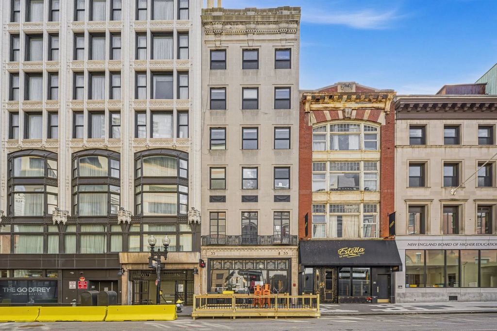 55 Temple Pl #4, Boston
