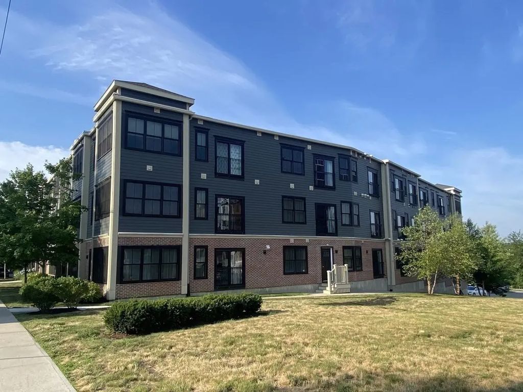 9 Independence Ave #307, Braintree