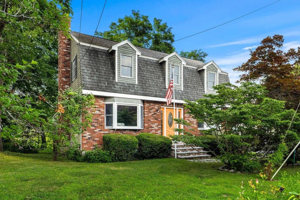 89 W Meadow Rd, Lowell