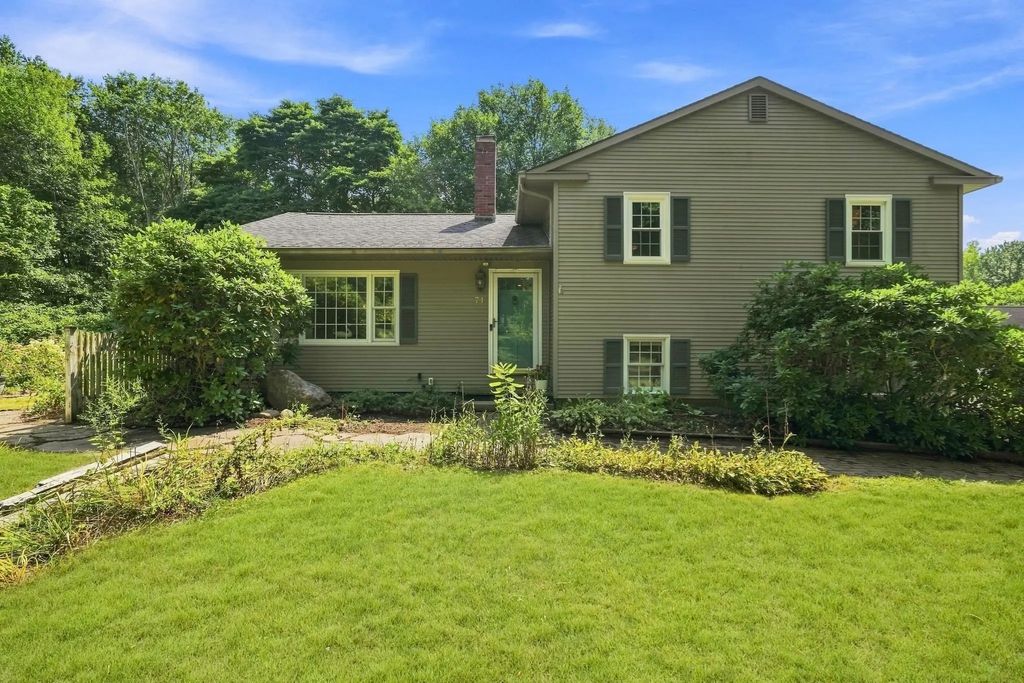 71 Mt Holyoke Drive, Amherst