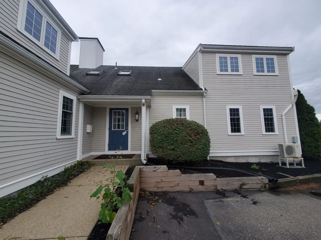 311 Plymouth St, Halifax
