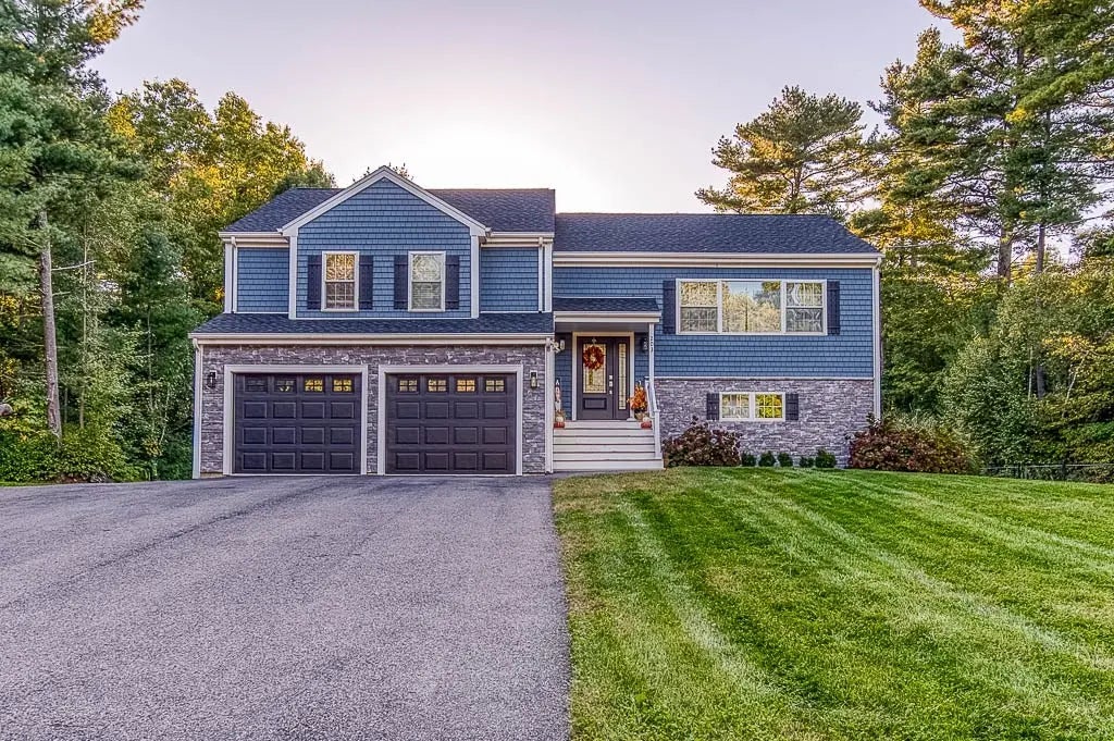 203 Bluejay Ln, Taunton
